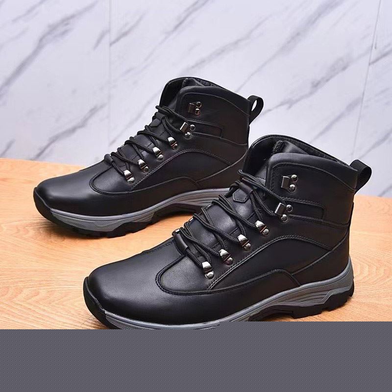 Pra*a casual shoes